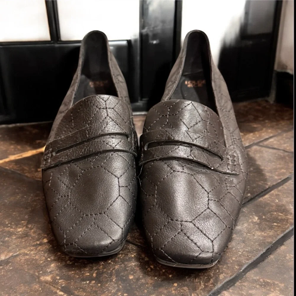 Louise et Cie these black